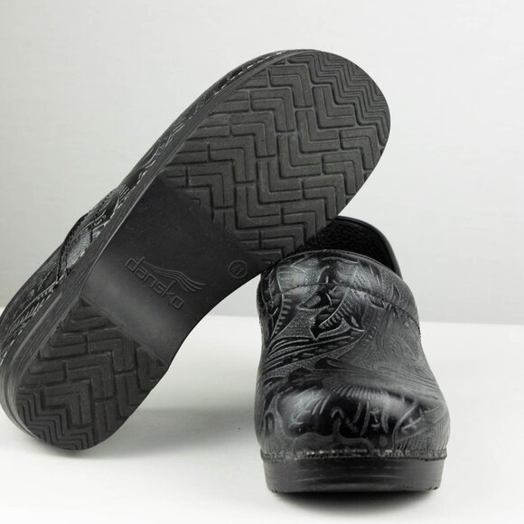 Dansko Professional Tooled Leather Clogs – Black – Wide – Size 41W (US 10.5–11W) - Picture 8 of 12